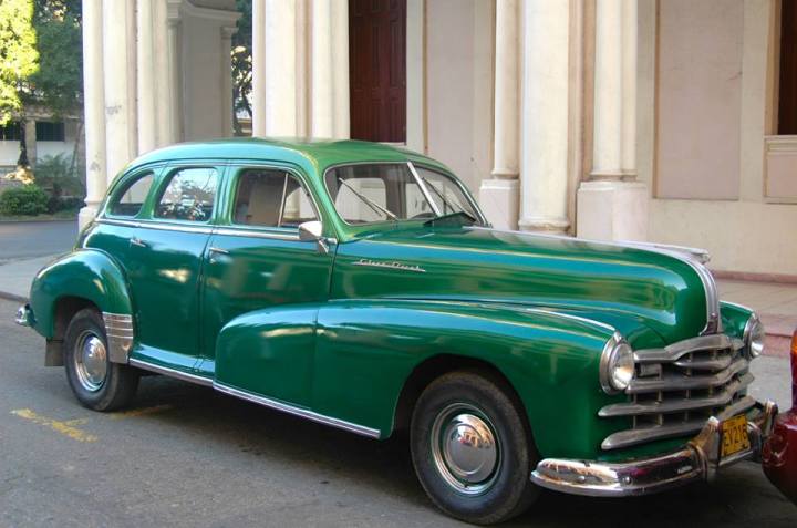 Vintage car in Cuba by John Lenihan