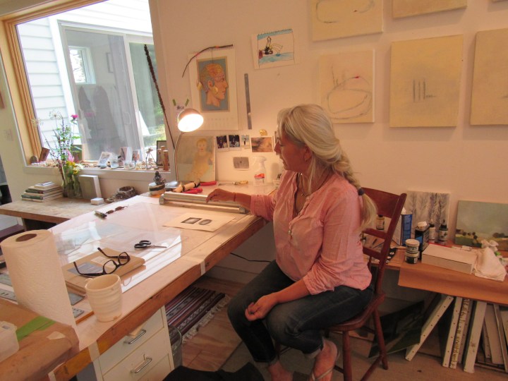 Amy Masters at Her Desk. © Simona David 